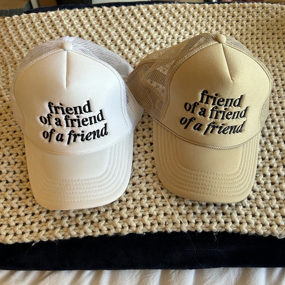 OTTO Accessories - Embroidered friends trucker hats